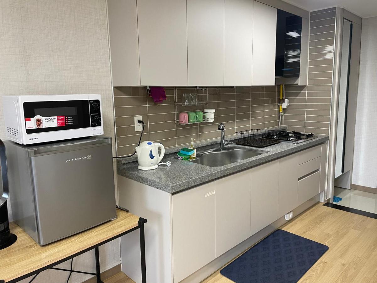 Spacious Luxury Condo W/ Kitchen Beside Hilton Clark D'Heights Angeles Buitenkant foto